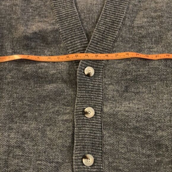 M.P. Studios SZ Large Oversized Gray Cardigan NWOT Pit to Pit  approx 29" NWOT - Picture 3 of 16